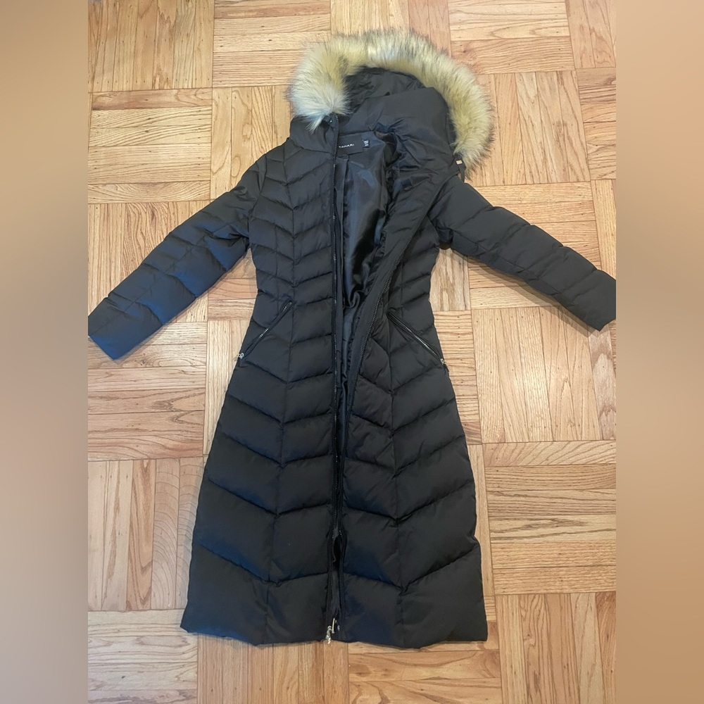 Tahari long down coat nwot small